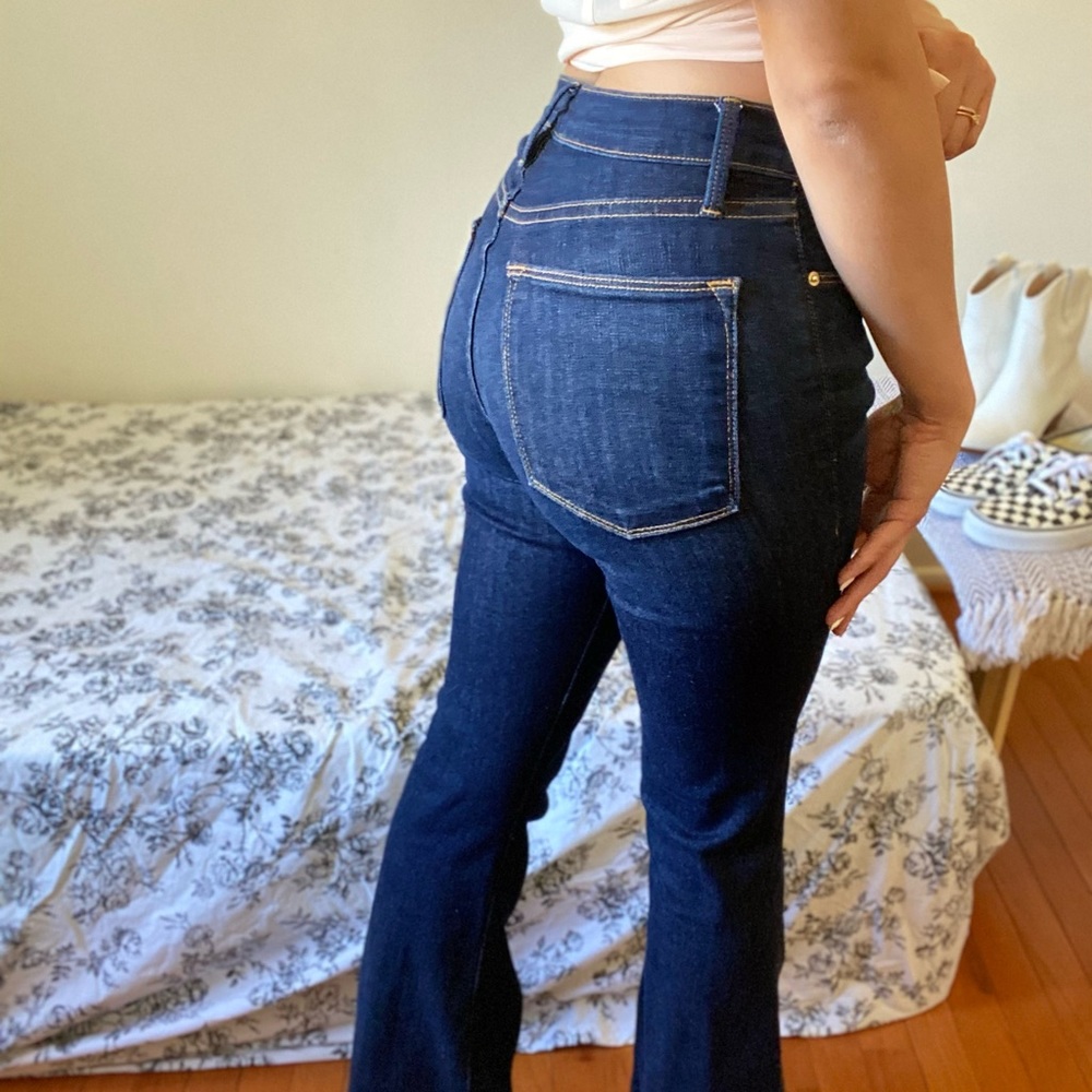 FRAME flare dark wash jeans